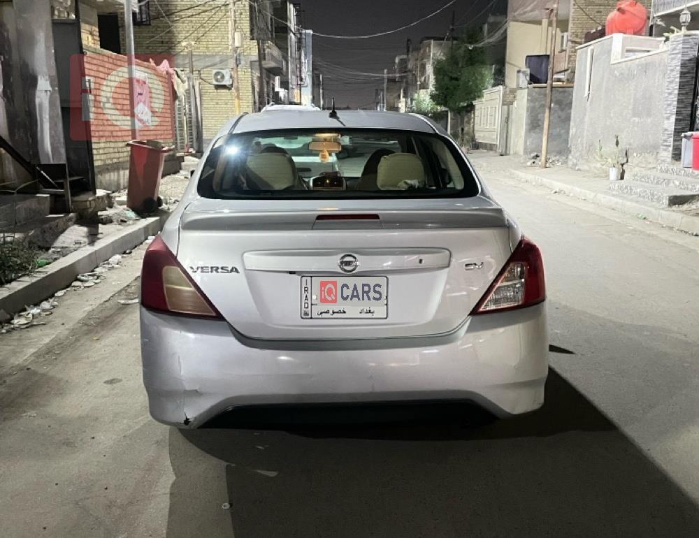Nissan Versa